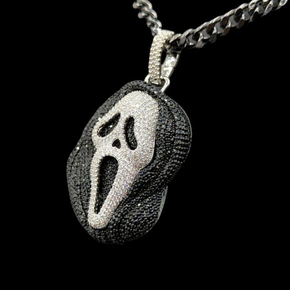 24" x 5mm Black Gun Finish Cuban Chain - Ghost Mask Pendant. - Picture 6 of 9